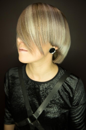 Mati: Mārtiņš Eiduks;  Grims: Jana Kozlova;  Modele: Jana Mičule