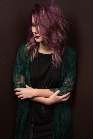 Mati, grims: Anna Slengmane; Modele: Linda Dimante