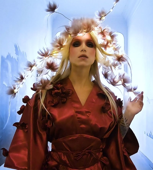 Linda Schuster (Sweden) – AVANT GARDE (otrā vieta)