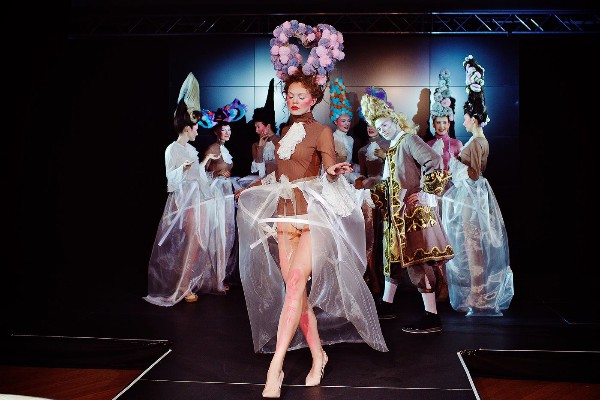 šovs skolas studijas “Create in Riga