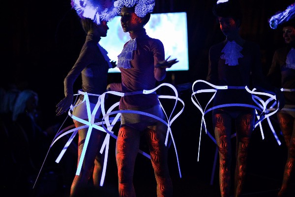 šovs skolas studijas “Create in Riga