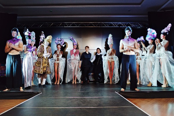 šovs skolas studijas “Create in Riga