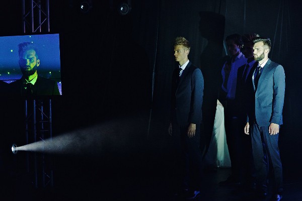  Maskavas radošā dueta Jurija Ždanova un Irinas Agrbas vīriešu un sieviešu frizūru kolekcija 