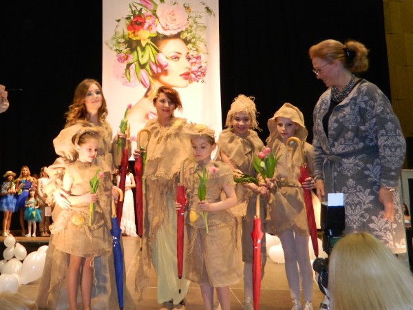 Žurnāla LUBĻU ģimenes konkurss- Family Look