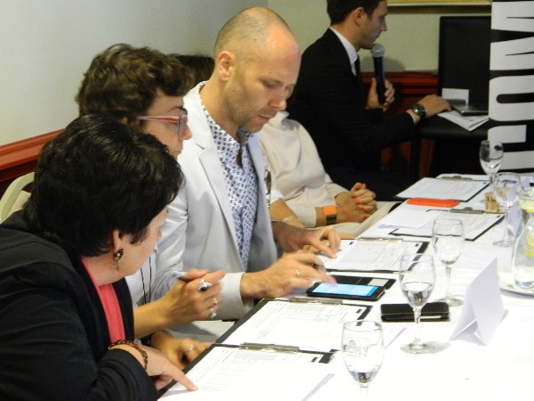 Komisija skaita vērtējumus