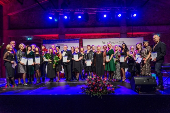 75486109_2812563148783289_400756393298100224_n