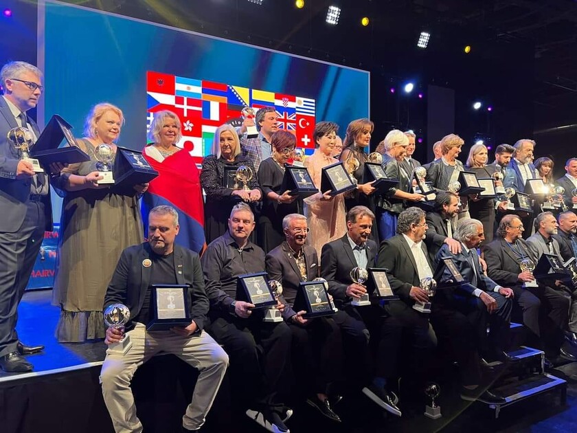 30597523659077729492575406780594554283798010n