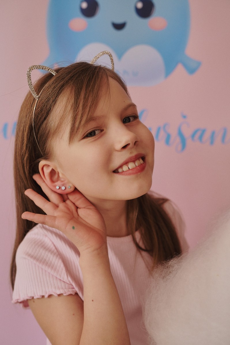 255cd963-a57a-458d-a6ce-227c6f6b574e